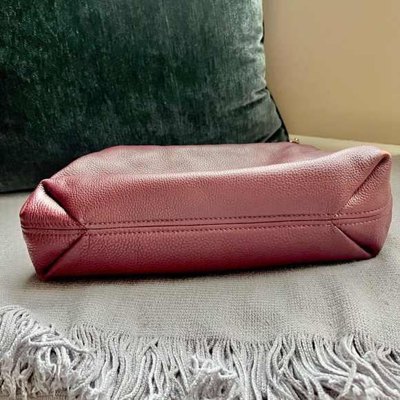 Michael Kors Jet Set Chain Shoulder Bag - Picture 8 of 13